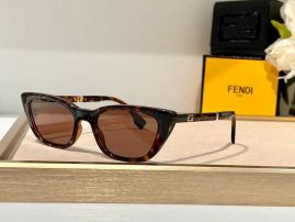 Picture of Fendi Sunglasses _SKUfw51901987fw